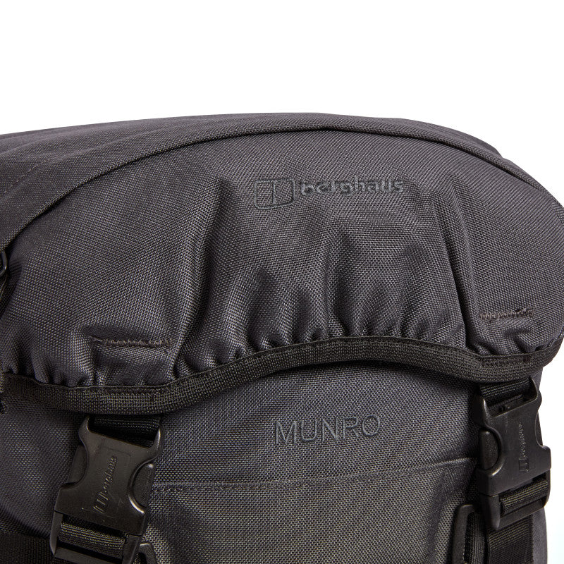 Berghaus Munro II Dark Grey bovenkant ingezoomd en sluitingen