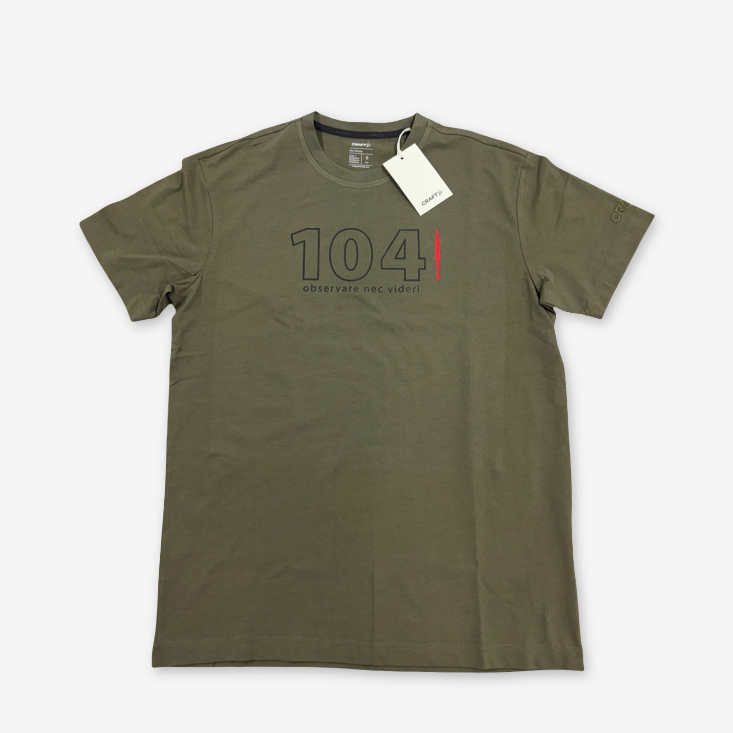 Craft T-Shirt front met logo 104 en dolk uitgezoomd