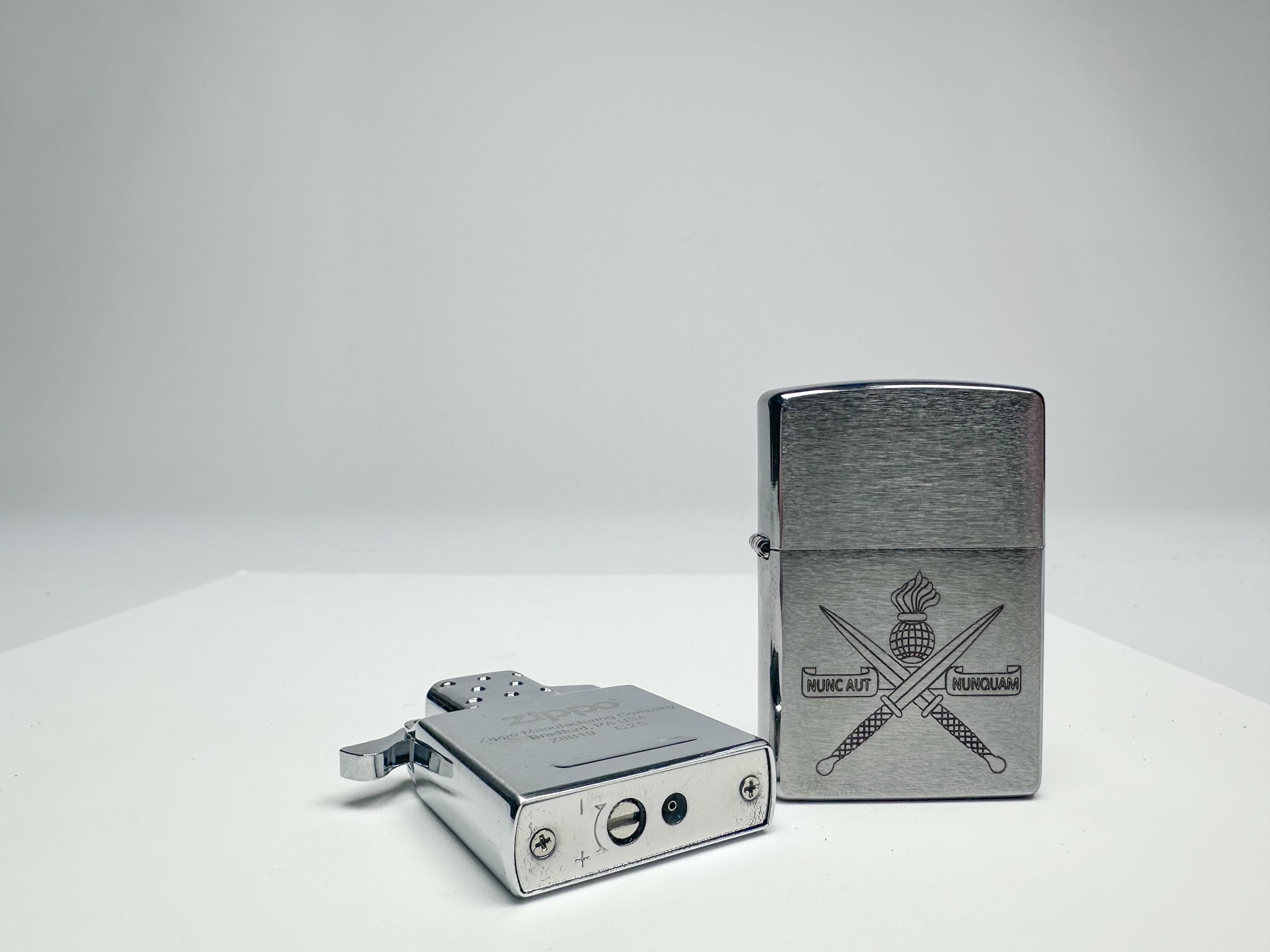 Zippo met binnenwerk
