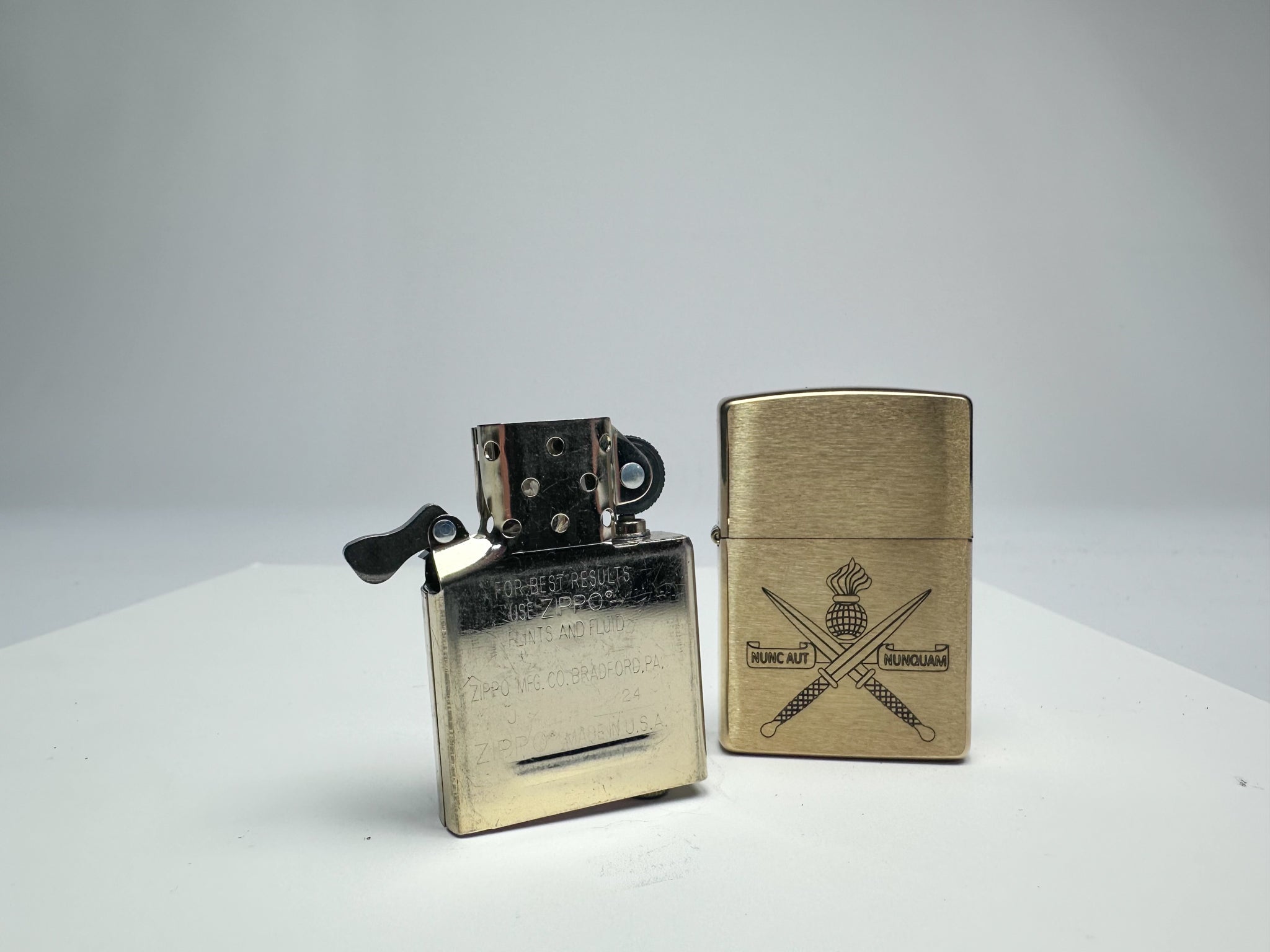 zippo met binnenwerk 2